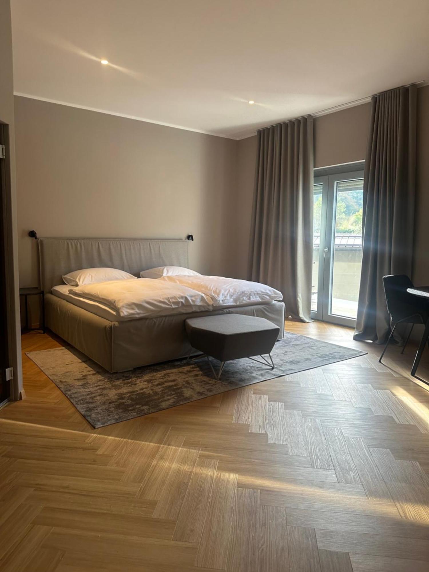 Hotel Dras Marburgo Esterno foto